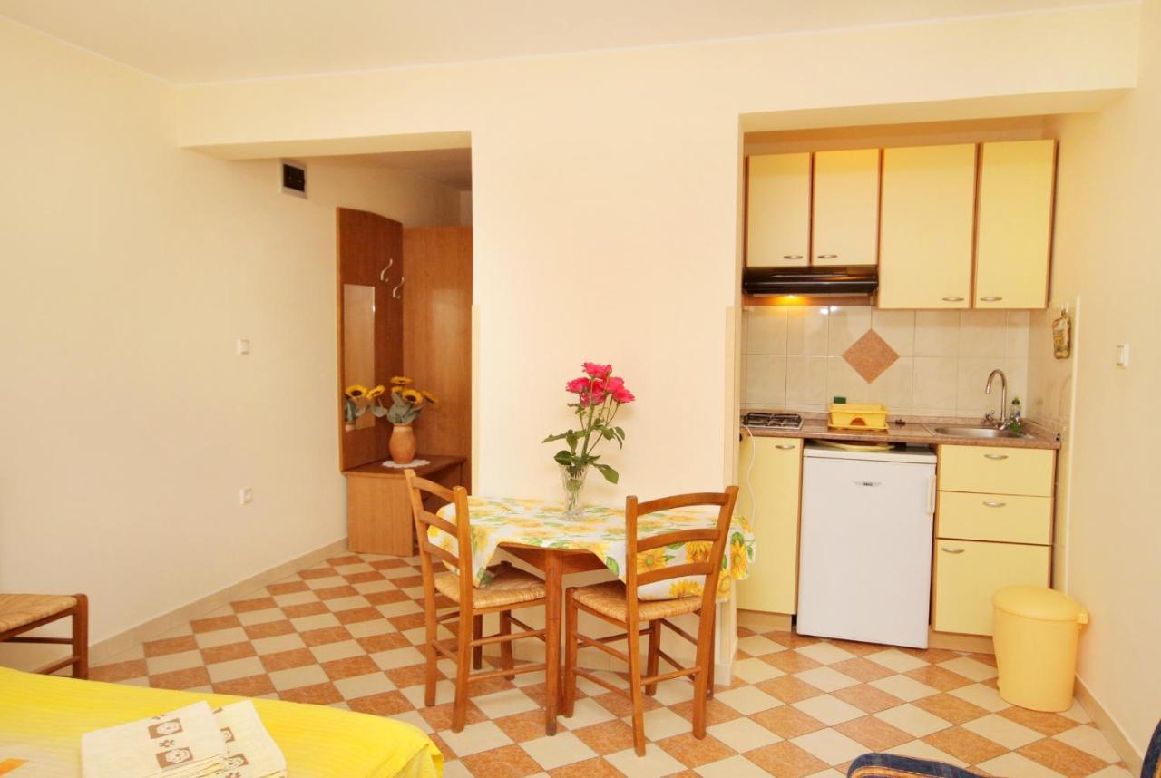 Apartments By The Sea Crikvenica - 2354 Exterior foto