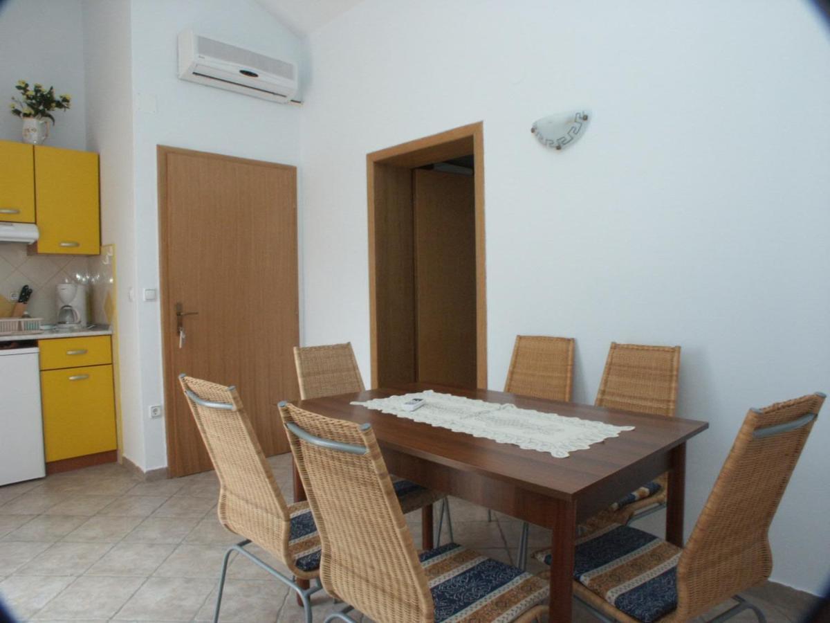 Apartments By The Sea Crikvenica - 2354 Exterior foto